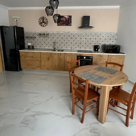 Ruby Maisonette Апартаменты Меллиеха